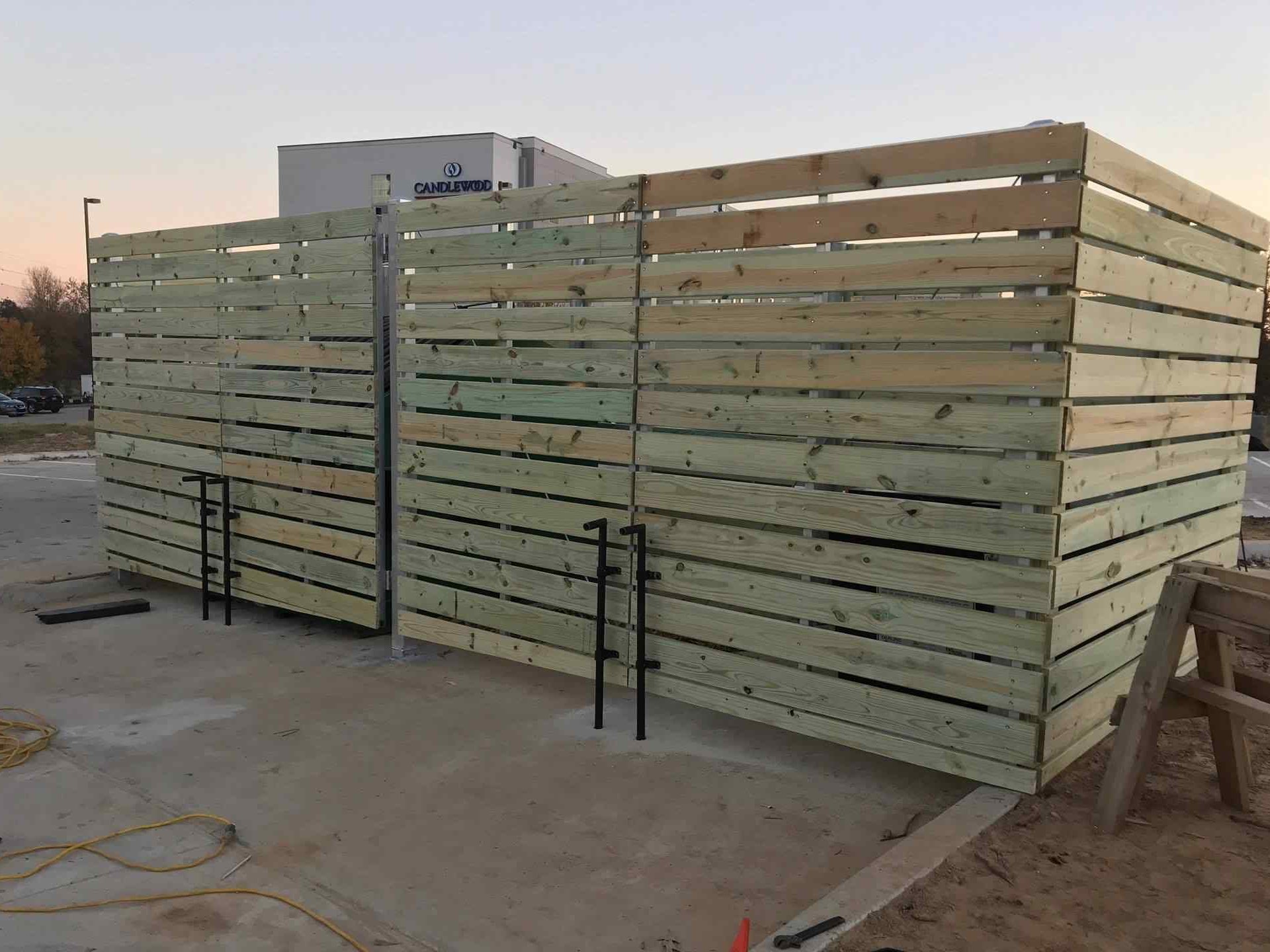 Vinyl fence solutions for the Texarkana, Texas area
