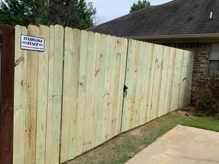 Wood fence solutions for the Texarkana, Texas area